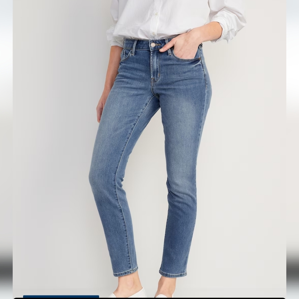 NWT Old Navy Power Slim Straight